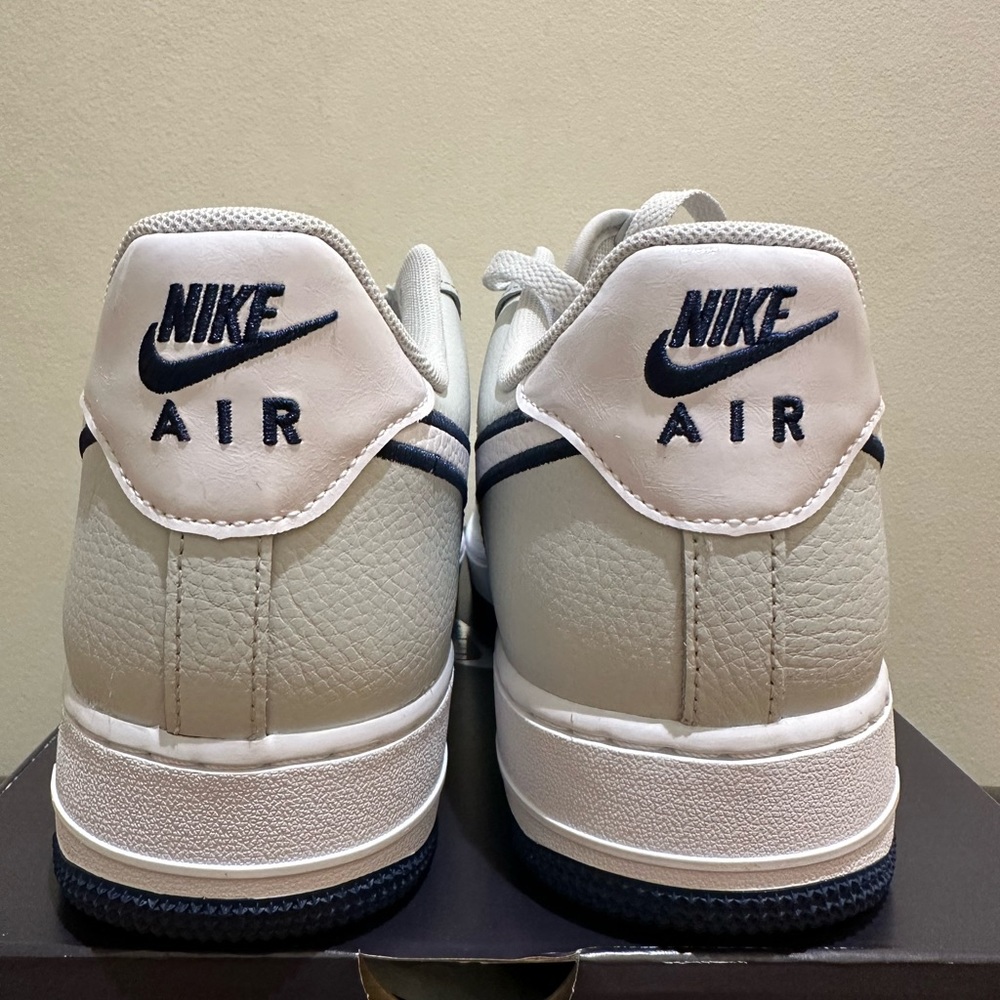 NIB Men Nike Air Force 1 '07 Shoes "Photon Dust" Black White FJ4211-002 - Picture 7 of 8